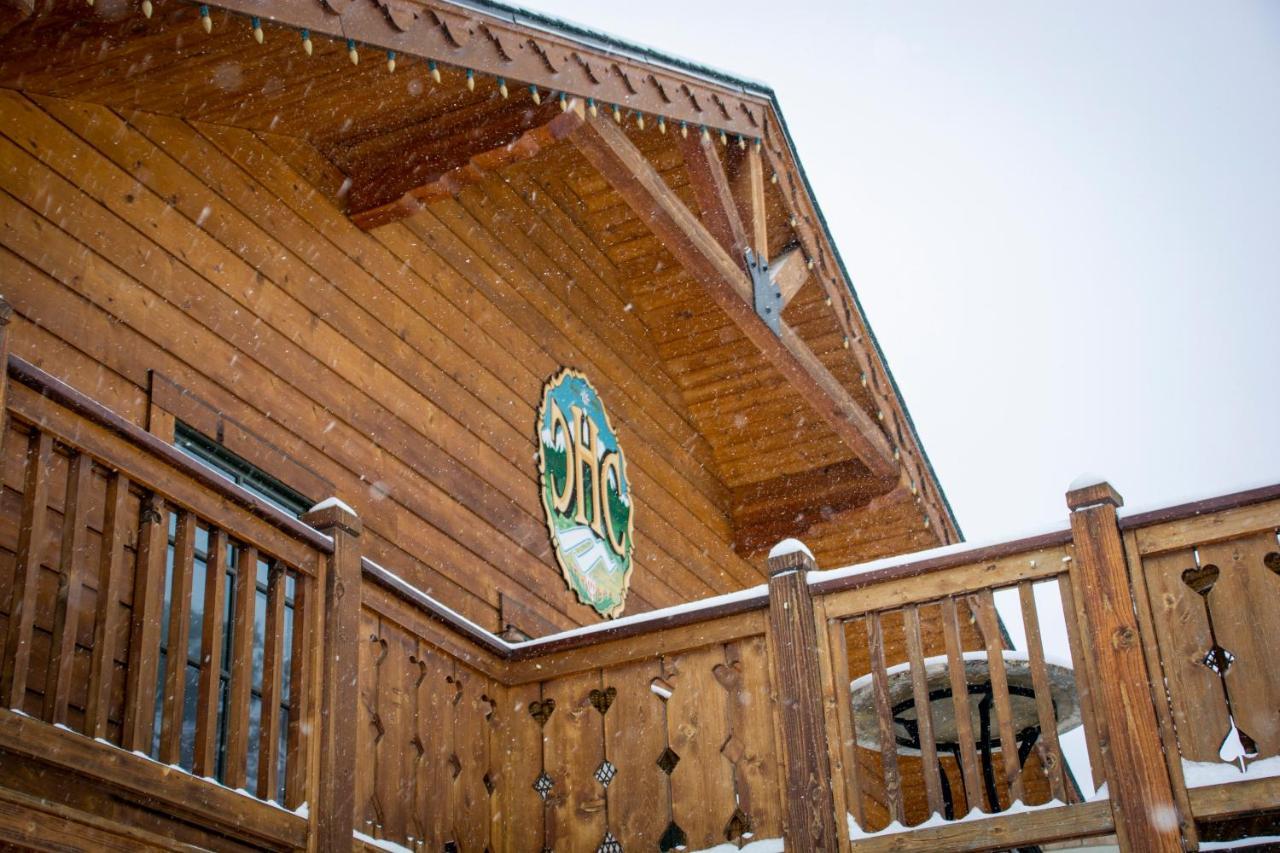 Hotel Chateau Chamonix Georgetown Exterior foto